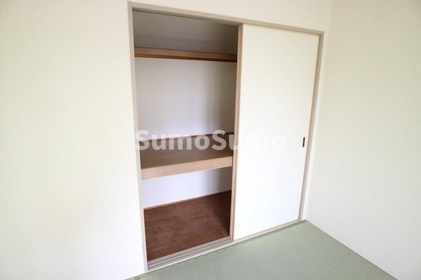 収納(こまごまとしたものを収納できそうですね)