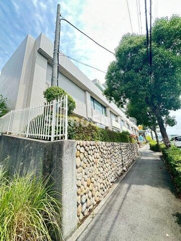 物件外観写真3　(外観もきれいです)