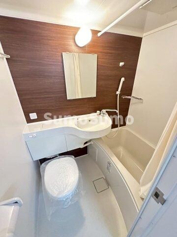 物件内観写真8　(日々の疲れを癒すお風呂付です)