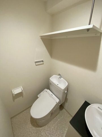 物件内観写真14　(トイレもきれいです)