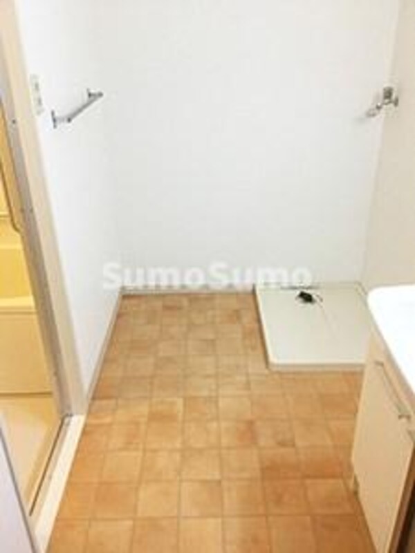 洗面・脱衣所(明るい洗面所です)