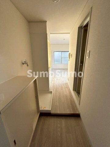 物件内観写真3　(きれいな玄関です)