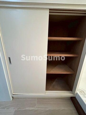 物件内観写真17　(収納スペース豊富です)