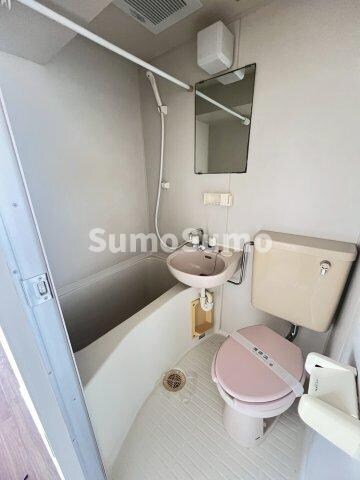 物件内観写真9　(落ち着いた空間のお風呂です)