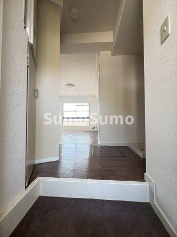 物件内観写真15　(きれいな玄関です)