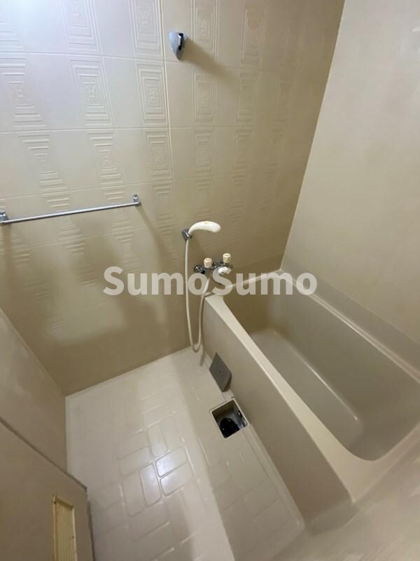 物件内観写真10　(日々の暮らしに欠かせないお風呂です)