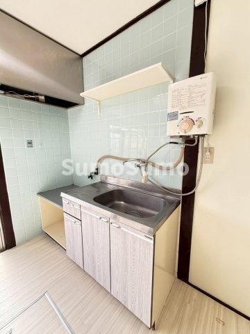 物件内観写真6　(お料理しやすいキッチンです)