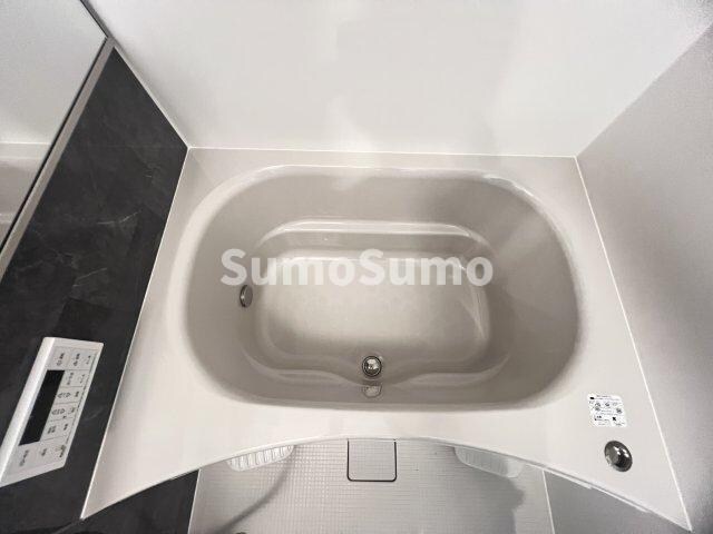 物件内観写真12　(日々の疲れを癒すお風呂付です)