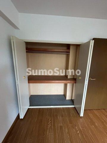 物件内観写真13　(ちょっとした収納スペースも充実しています)