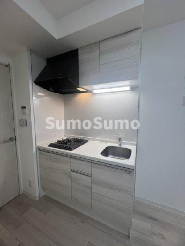 キッチン(コンパクトなキッチンで掃除もラクラク)