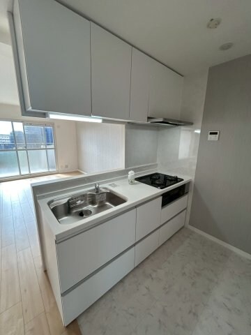 物件内観写真6　(お料理しやすいキッチンです)