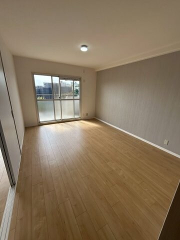 物件内観写真7　(使いやすいリビングです)