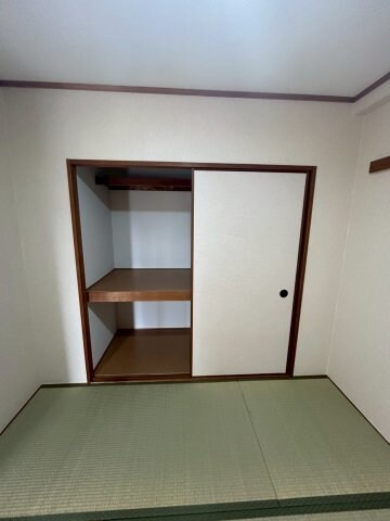 物件内観写真20　(収納のためのスペースです)