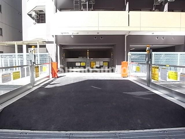 セレニテ神戸元町クレアの物件外観写真