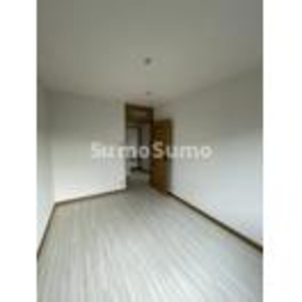 内装他(きれいな内装です)