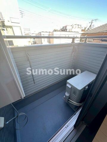 物件内観写真12　(広々としたバルコニーです)