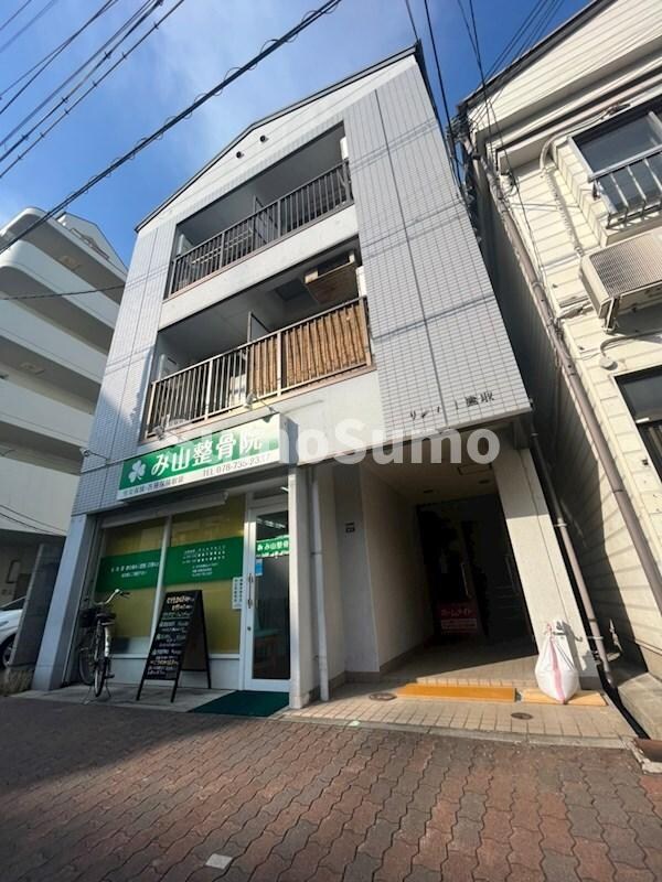 物件外観写真1　(建物外観を気になさる方へ、見た目の良い物件です)