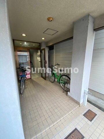 物件外観写真2　(毎日通るロビーはこのようになっています)