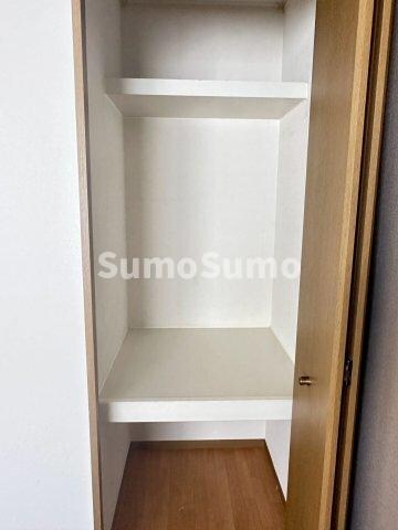 物件内観写真22　(小物を収納するのに便利です)