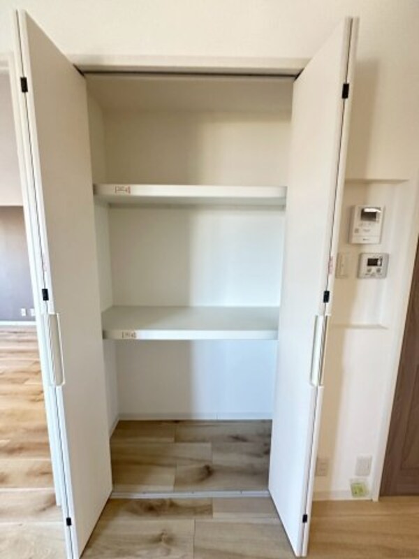 収納(小物を収納するのに便利です)