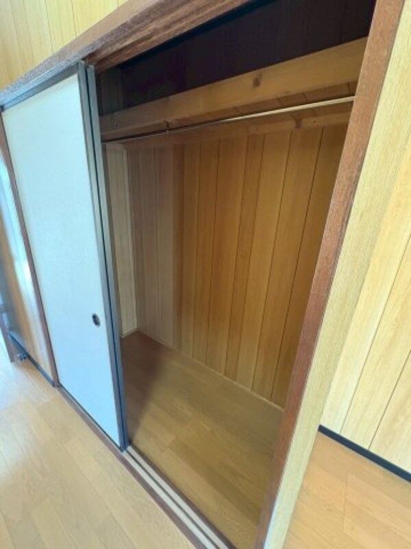 収納(たっぷりとした収納スペースです)