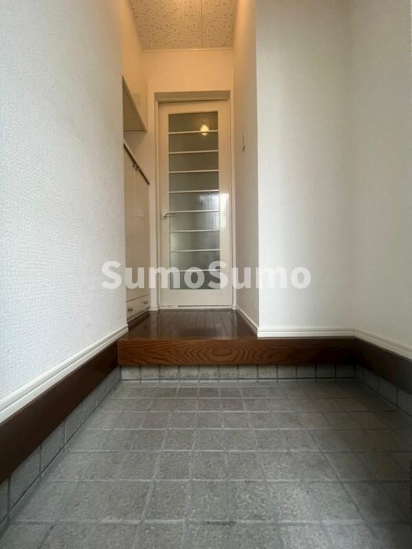 物件内観写真3　(きれいな玄関です)