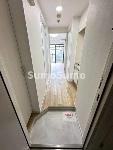 物件内観写真4　(シンプルで使いやすい玄関です)