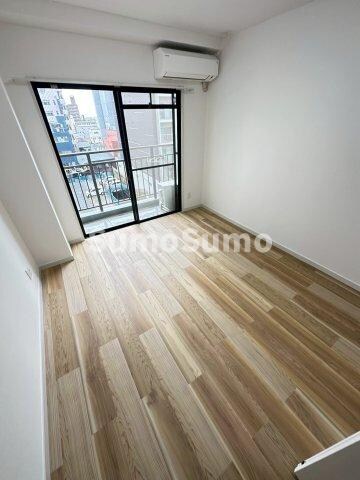 物件内観写真5　(居間です)