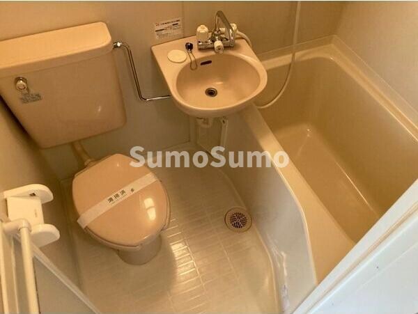 物件内観写真8　(落ち着いた空間のお風呂です)