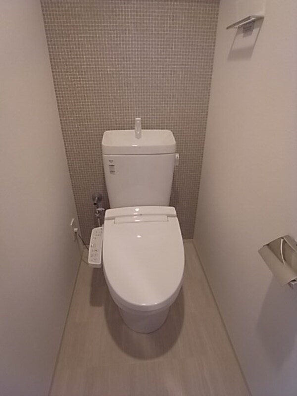 トイレ(シンプルで使いやすいトイレです)