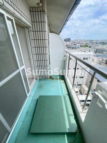 物件内観写真15　(広々としたバルコニーです)