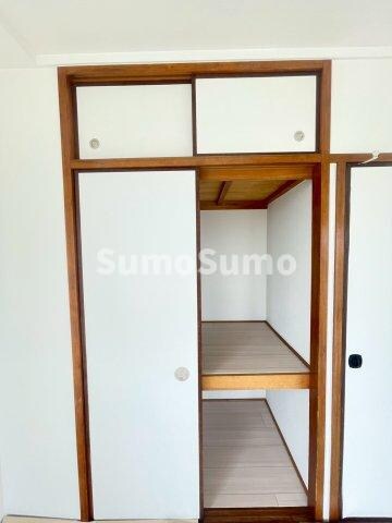 物件内観写真21　(便利な収納スペースです)