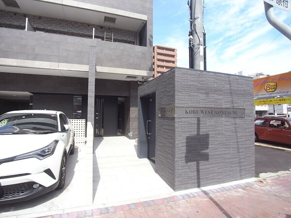 エントランス(清潔なエントランスです)