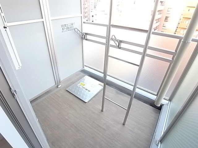 物件内観写真10　(陽当たり良好なバルコニーです)