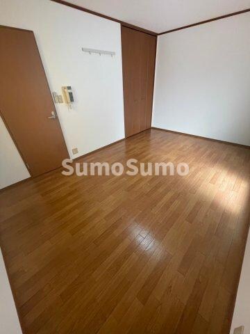 物件内観写真4　(ゆったり過ごせる居間です)