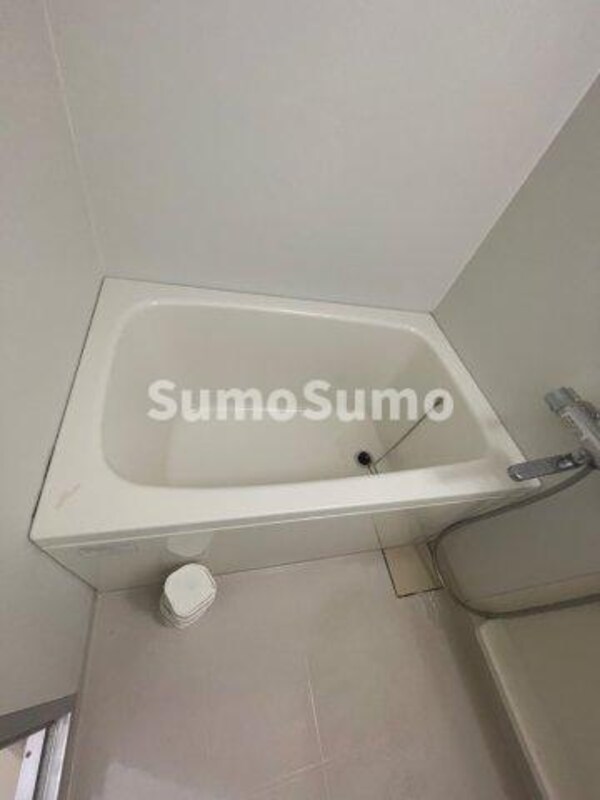 浴室(お風呂で日々の疲れを落としましょう)