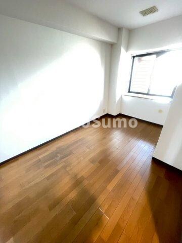 物件内観写真8　(使いやすい居間です)