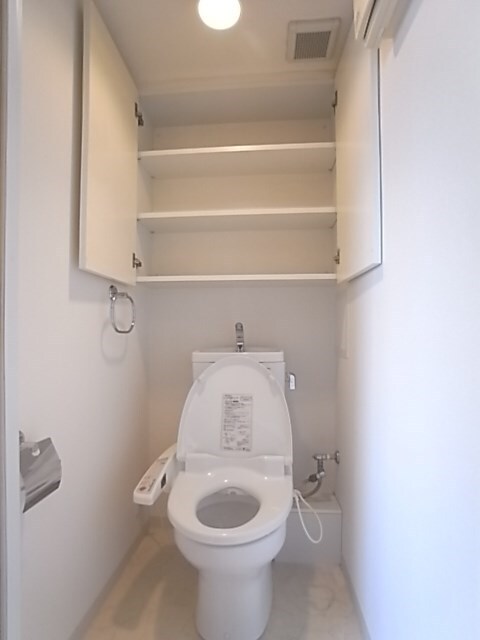 物件内観写真11　(清潔感のあるトイレです)