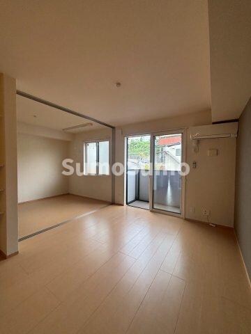 物件内観写真18　(使いやすいリビングです)