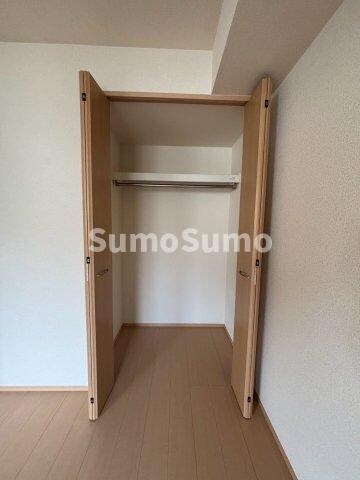 物件内観写真22　(たっぷりとした収納スペースです)