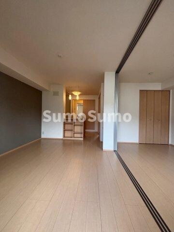 物件内観写真27　(使いやすい居間です)