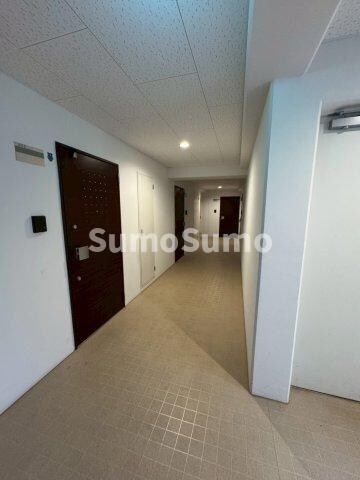 物件外観写真2　(建物の内部です)