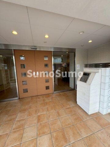 物件外観写真4　(建物の内部です)