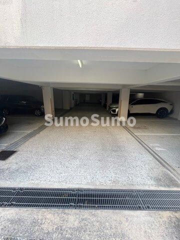 物件外観写真5　(駐車場です)