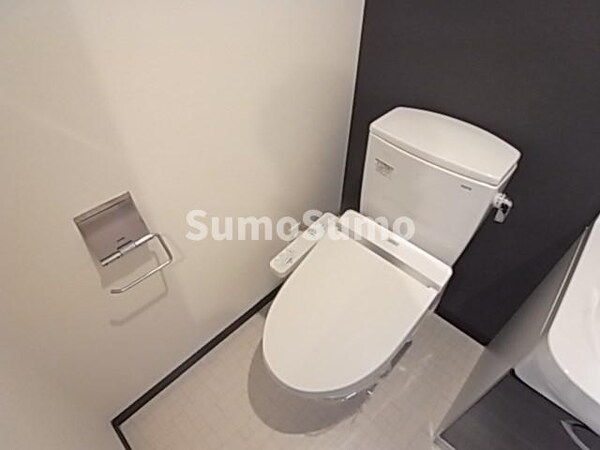 トイレ(コンパクトで使いやすいトイレです)