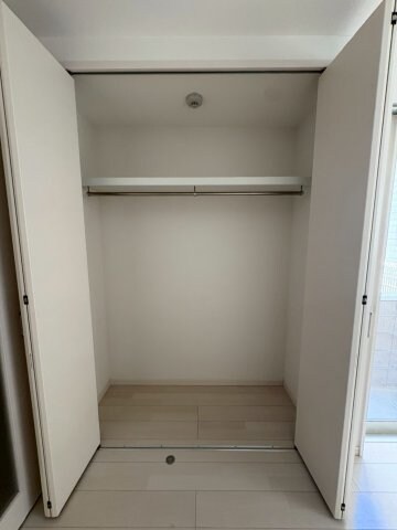 物件内観写真11　(収納スペース豊富です)