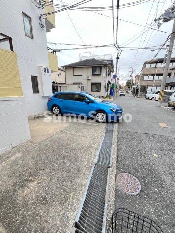 物件外観写真5　(駐車場があります)