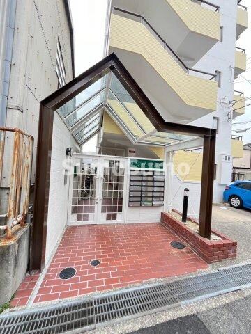 物件外観写真6　(エントランスです)