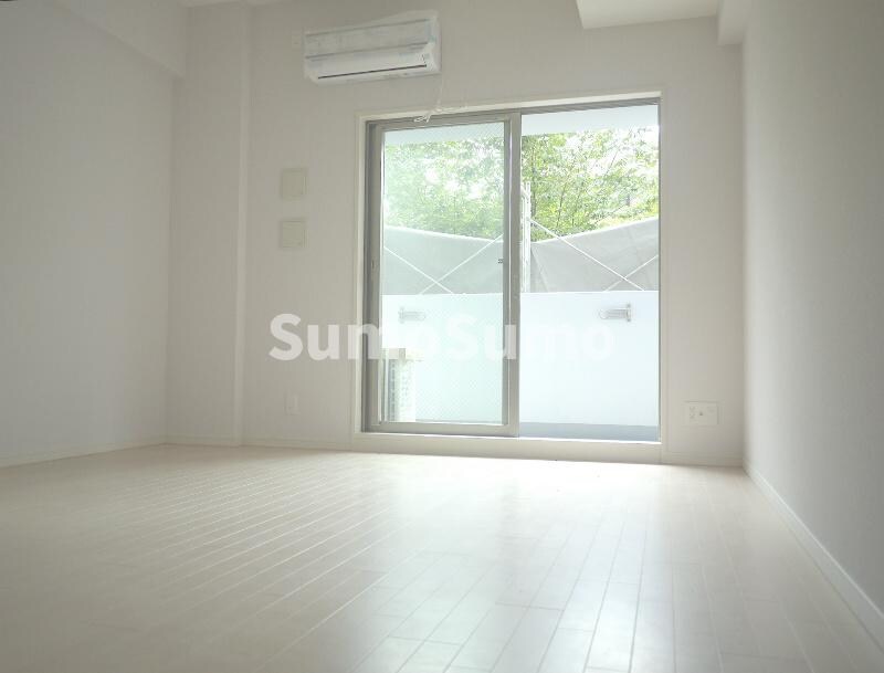 物件内観写真6　(ゆったり過ごせるリビングです)