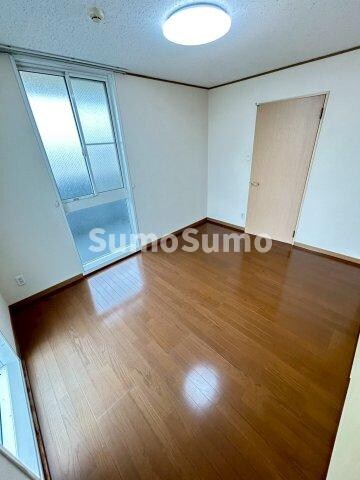 物件内観写真17　(使い勝手のいい洋室です)